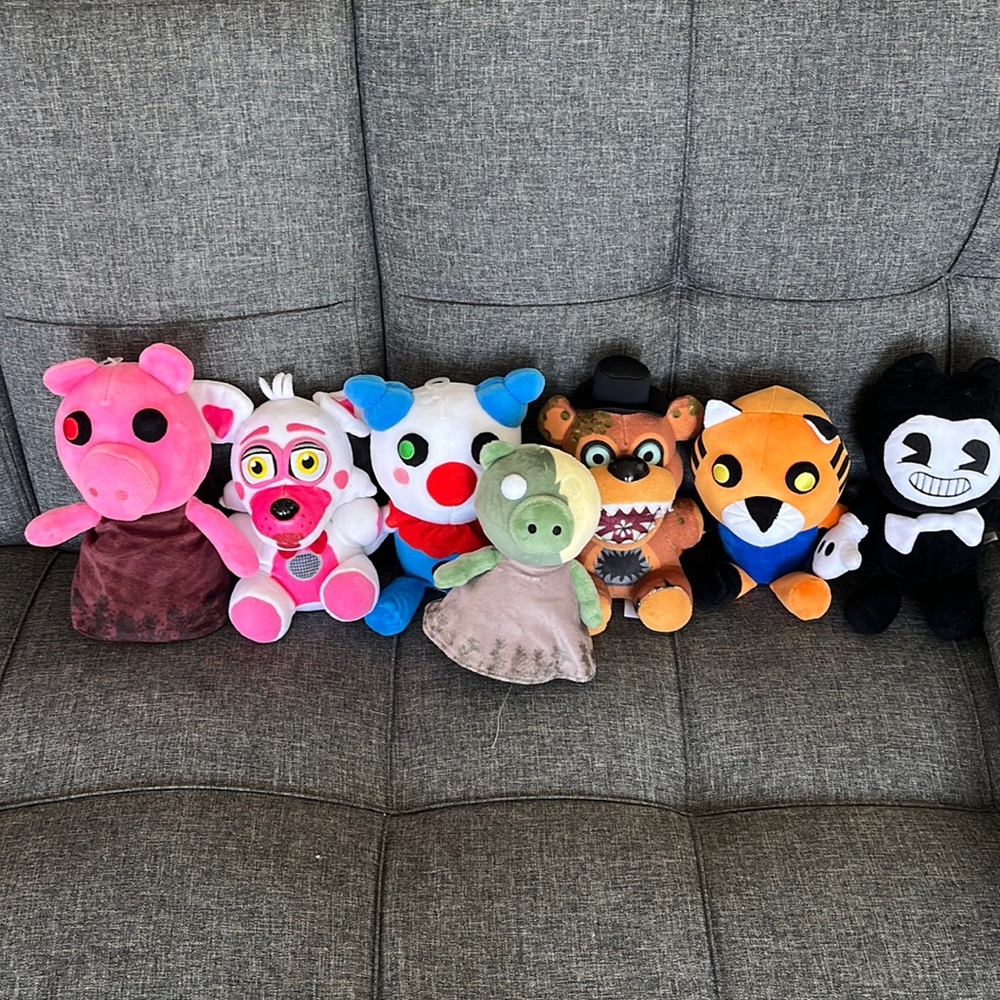 Mr. Piggy collection plushes